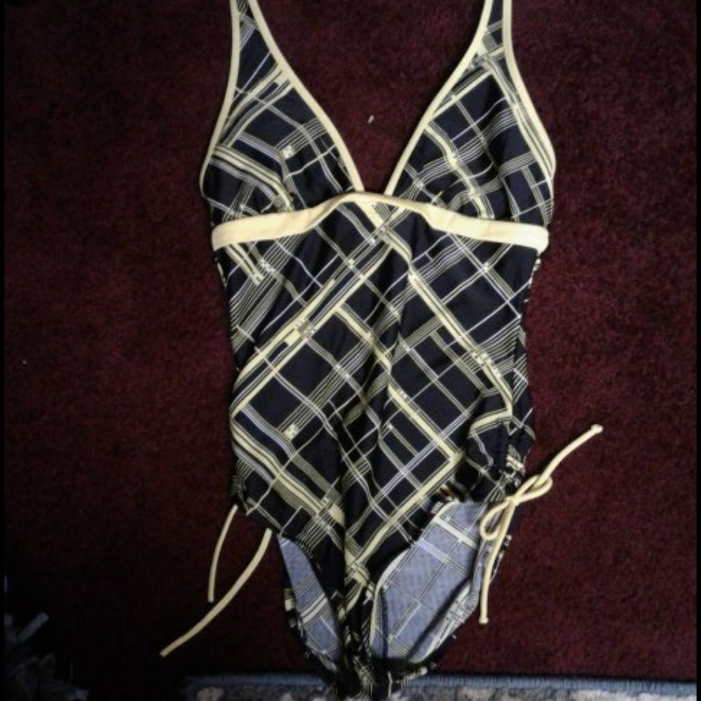 Bathing suit